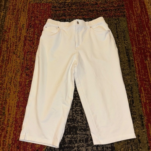 Denim & co size 10 white crop pants excellent condition - Picture 2 of 7